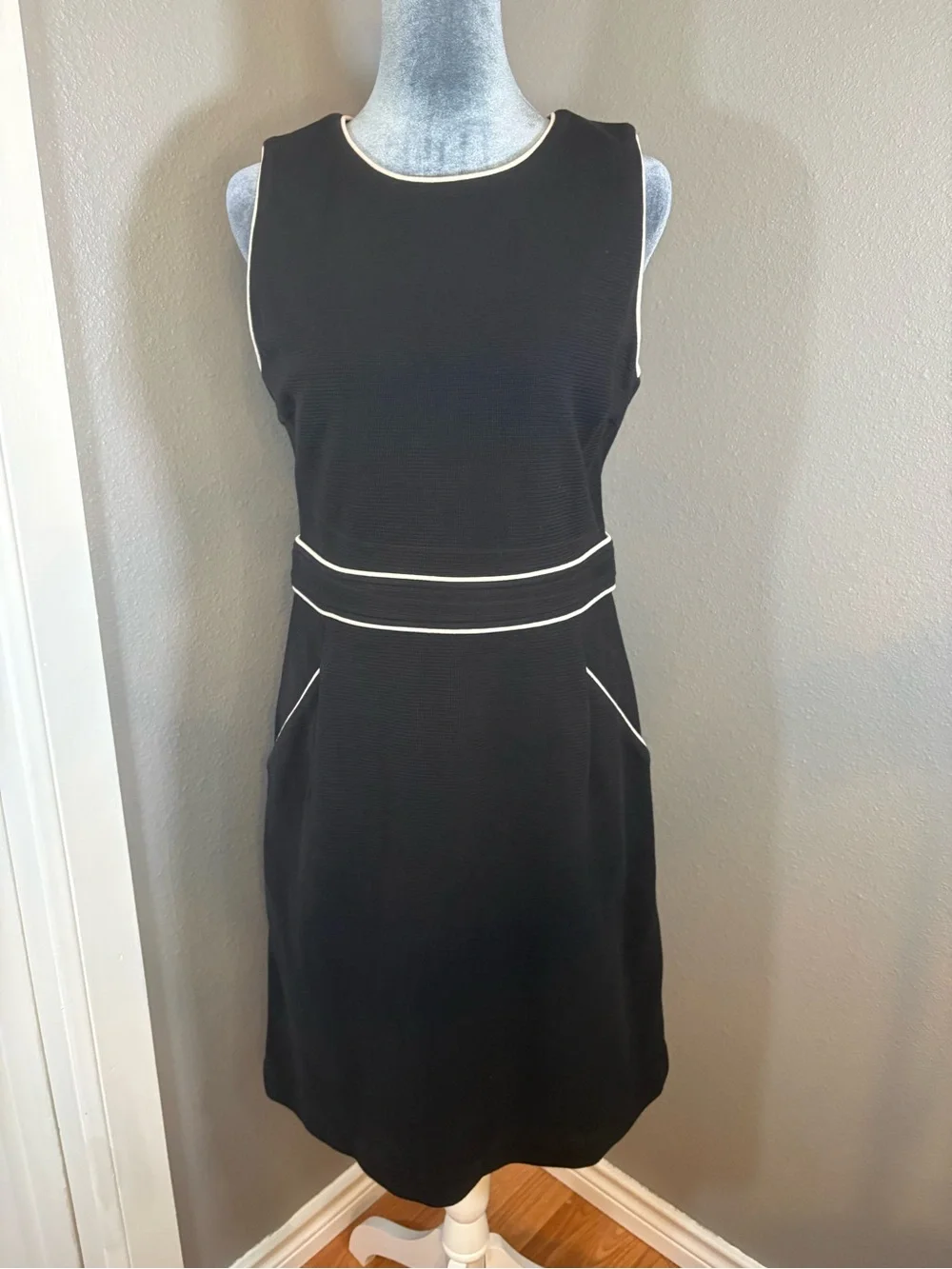 Tory Burch Meryl Sheath Dress Black with White Piping Size M